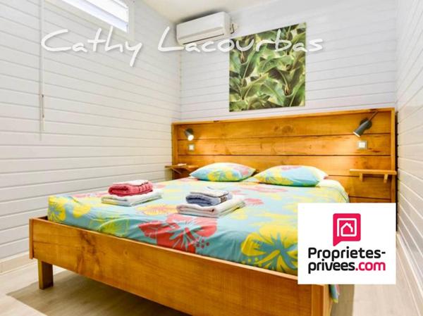 Villa comprenant 5 appartements, vue mer exceptionnelle-Bouillante