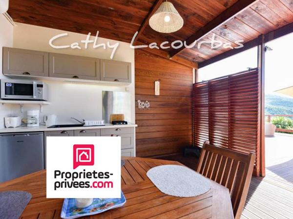 Villa comprenant 5 appartements, vue mer exceptionnelle-Bouillante