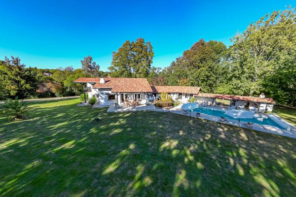 A vendre Maison de caractère vue montagnes Arbonne