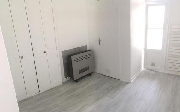 Appartement à louer    2 pièces •  Saint-Mandé