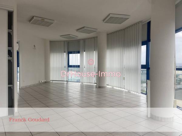 Bureau à vendre 5 pièces de 135 m²