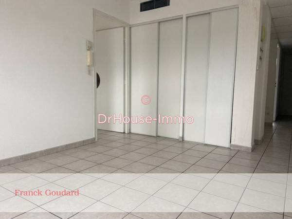 Bureau à vendre 5 pièces de 135 m²