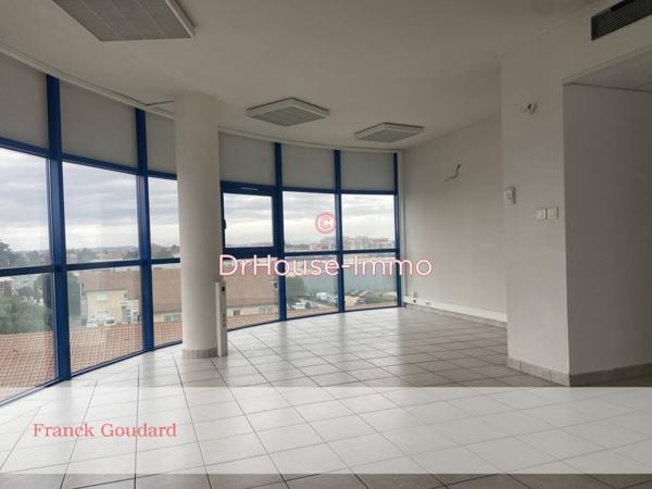 Bureau à vendre 5 pièces de 135 m²