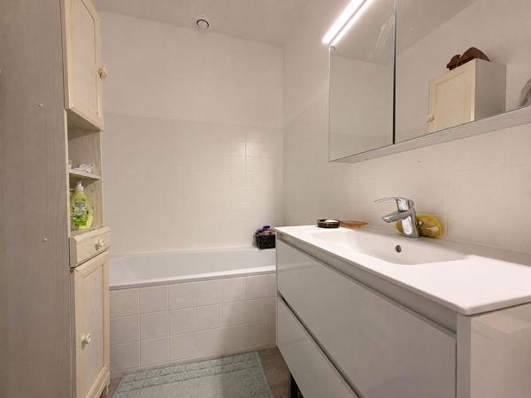 Vieux Doulon -  dans un quartier calme, à prox. de tous les services, belle maison récente de 3 chb. Jardin et garage.