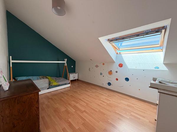 Vieux Doulon -  dans un quartier calme, à prox. de tous les services, belle maison récente de 3 chb. Jardin et garage.