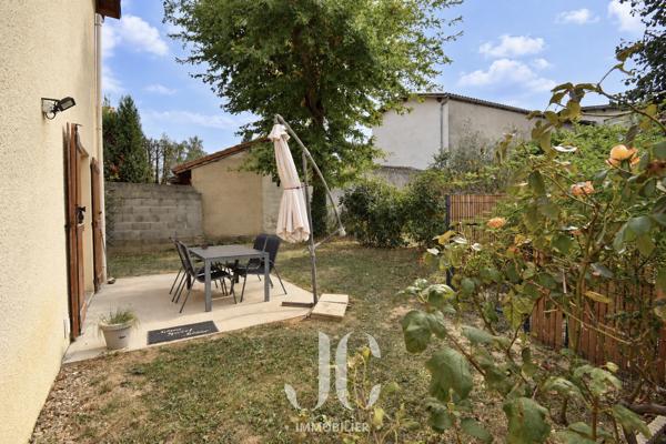 Maison au calme avec jardin et garage