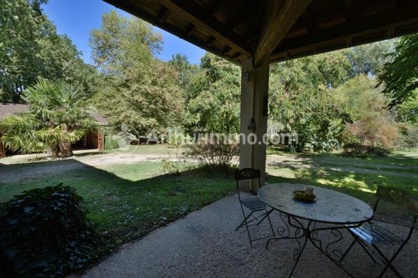 Vente                                                      Maison
                        
                     5 pièces                      215 m2                     à Villemur-sur-Tarn