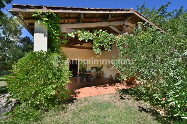 Vente                                                      Maison
                        
                     5 pièces                      215 m2                     à Villemur-sur-Tarn