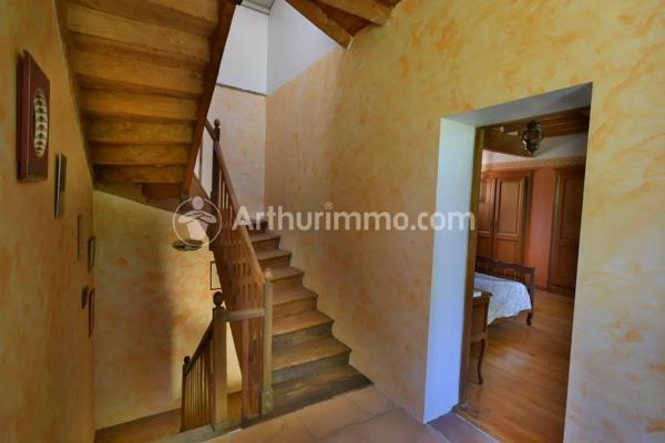 Vente                                                      Maison
                        
                     5 pièces                      215 m2                     à Villemur-sur-Tarn