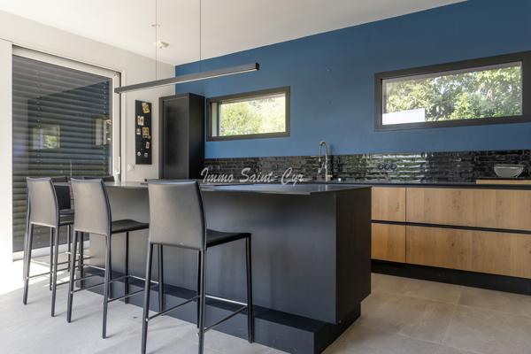 Maison 7 pièce(s) 6 chambre(s) 182.82 m²