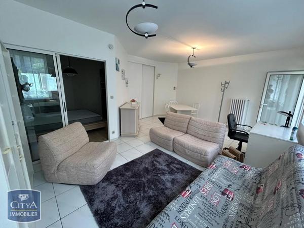 Appartement à louer 2 pièces 50.89m² Poitiers (86000)
