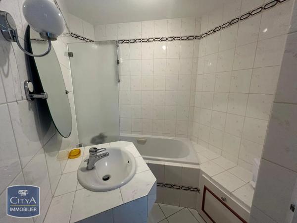Appartement à louer 2 pièces 50.89m² Poitiers (86000)