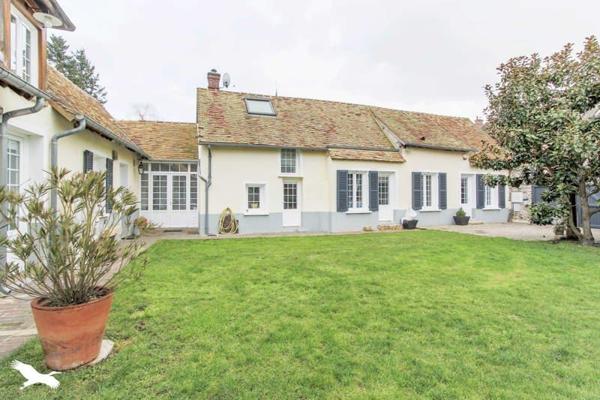 Maison 399 000 € Rouvres 7 p 190 m² DPE D