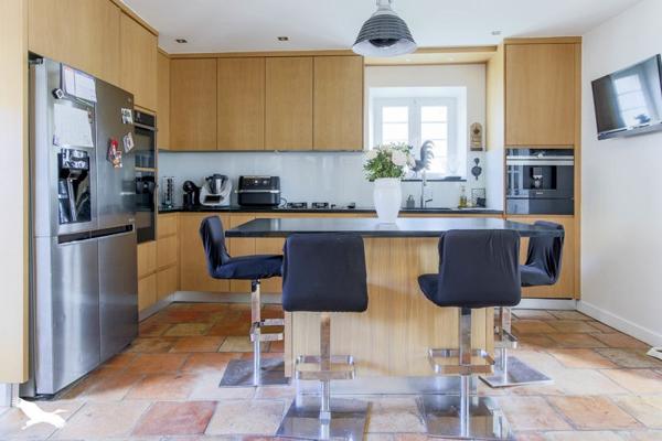 Maison 399 000 € Rouvres 7 p 190 m² DPE D