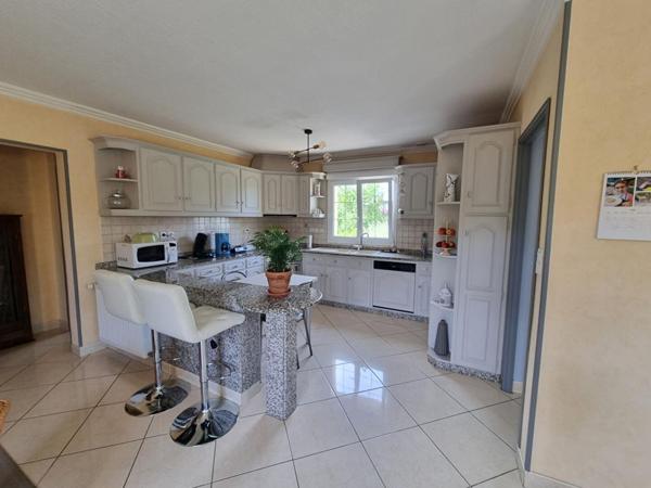 PAVILLON 3 chambres  +  SOUS SOL