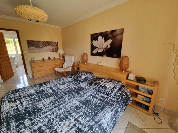 PAVILLON 3 chambres  +  SOUS SOL