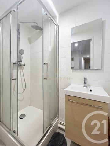 Appartement F4 à vendre  4 pièces - 72,50 m2 NOISY LE GRAND - 93