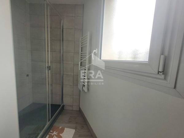 PAU : LOCATION MEUBLEE -  T2 rénové de 28m²