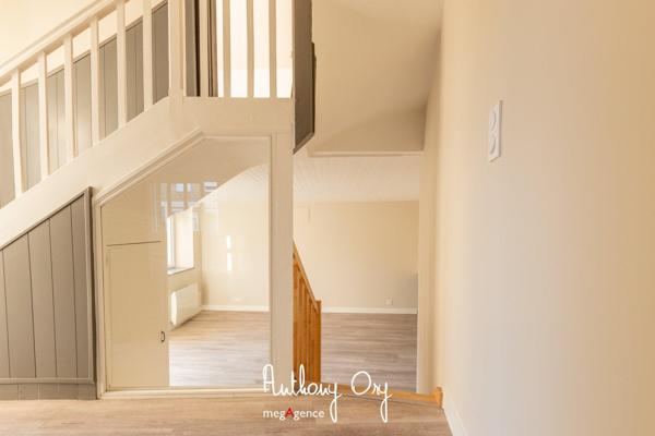 Maison à VIRE NORMANDIE, 14500 - 6 pièces 138m²