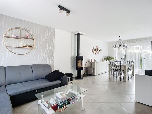 A vendre belle maison à Trélazé avec 5 chambres, garage et jardin !