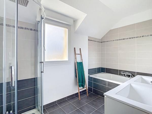 A vendre belle maison à Trélazé avec 5 chambres, garage et jardin !