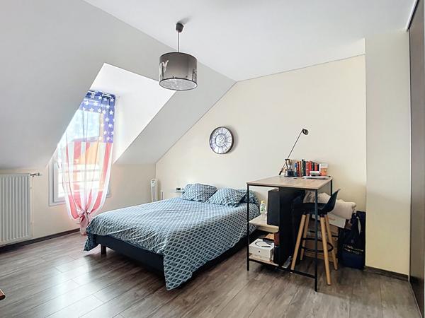 A vendre belle maison à Trélazé avec 5 chambres, garage et jardin !