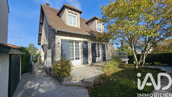 Maison à vendre 6 pièces 150 m² Morainvilliers