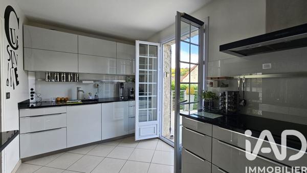 Maison à vendre 6 pièces 150 m² Morainvilliers