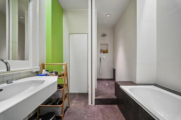 Paris (75007) GROS CAILLOU, CHAMPS-DE-MARS 7 pièces 200 m²