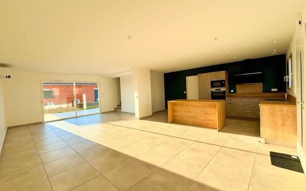 Maison à vendre    4 pièces •  Montbeton