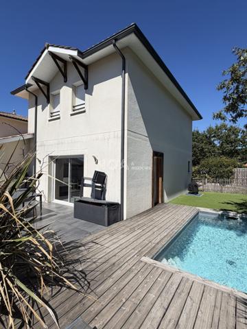 Jolie maison familiale avec piscine
