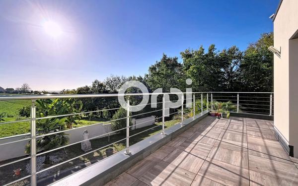 Maison à vendre    5 pièces • 223 m2 Ussac