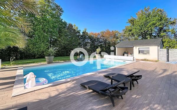 Maison à vendre    5 pièces • 223 m2 Ussac