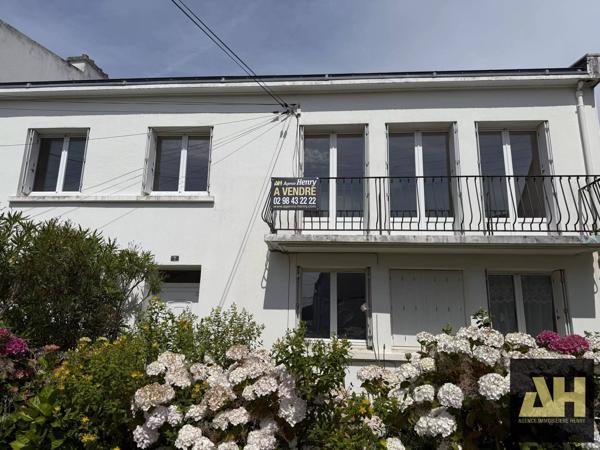 RIVE DROITE - MAISON DIVISÉE EN DEUX APPARTEMENTS