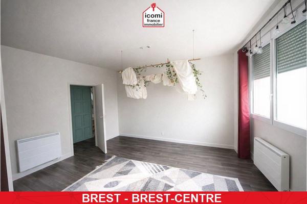 A VENDRE - DEUX STUDIOS - CENTRE VILLE PROCHE HARTELOIRE - 1 STUDIO DE 23M² - 1 STUDIO DE 28M² - IDEAL INVESTISSEURS - CAVE - FAIBLE CHARGES - FORT POTENTIEL