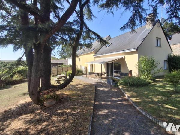 Malville 'Village du goust' ancienne ferme rénovée de 180 m2 avec jardin et dépendances