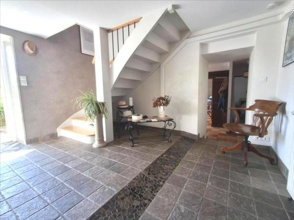 Malville 'Village du goust' ancienne ferme rénovée de 180 m2 avec jardin et dépendances