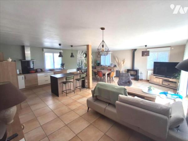 Malville 'Village du goust' ancienne ferme rénovée de 180 m2 avec jardin et dépendances