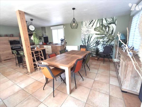 Malville 'Village du goust' ancienne ferme rénovée de 180 m2 avec jardin et dépendances