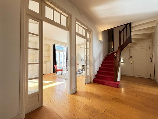 APPARTEMENT TRIPLEX 210 M² A VENDRE AVEC TERRASSE A BREST – TRIANGLE D’OR