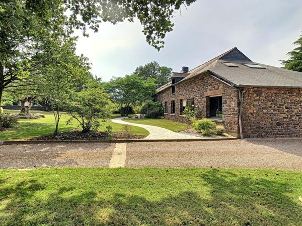 Évasion aux portes de Rennes – Superbe propriété avec piscine et parc paysagé