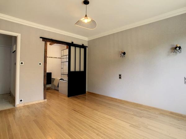 Évasion aux portes de Rennes – Superbe propriété avec piscine et parc paysagé