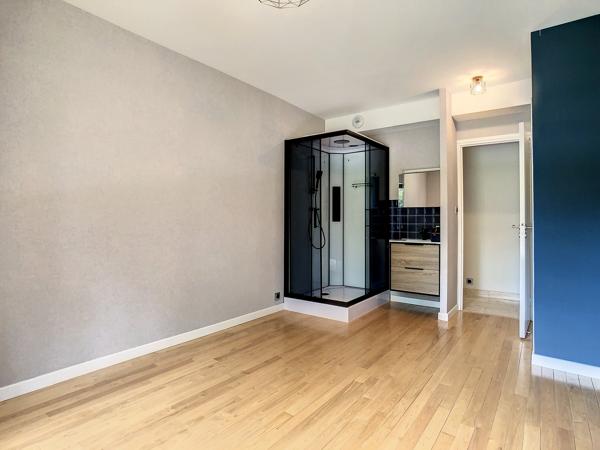 Évasion aux portes de Rennes – Superbe propriété avec piscine et parc paysagé