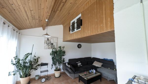 Maison  6 pièce(s)  3 chambre(s)  135 m²