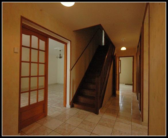 Dpt Seine-et-Marne (77) Ville de NANGIS, Maison récente, Type 7, 300m2, terrain 368 m2