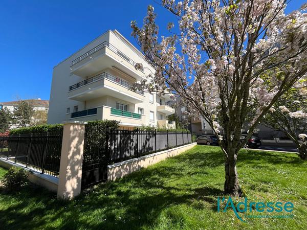 Appartement Noisy Le Grand 3 pièce(s) 60.96 m2