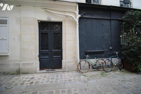 A VENDRE A PARIS 3ème 
