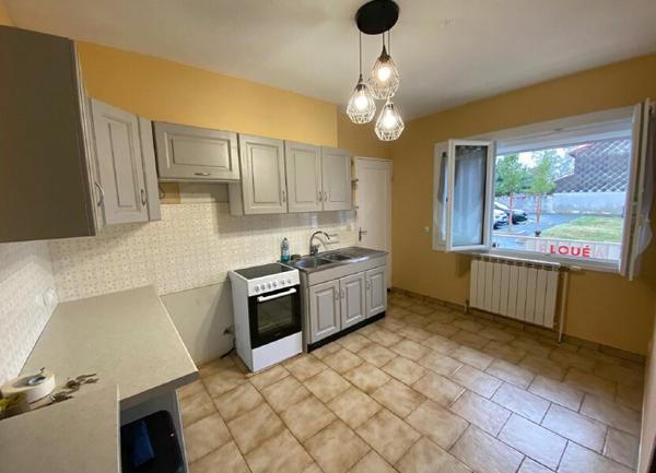 Maison à louer    2 pièces •  Aussillon