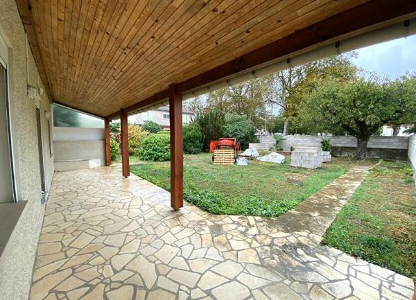 Maison à louer    2 pièces •  Aussillon