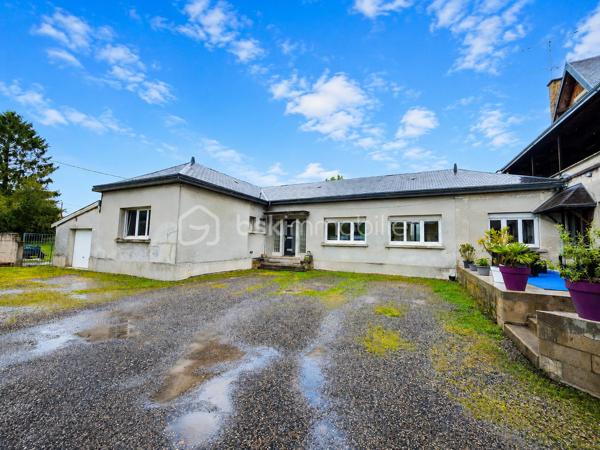 EXCLUSIVITÉ BSK IMMOBILIER STEPHANIE MASSON 

Situé à Vouziers, découvrez cet ensemble immobilier rare composé de deux maisons d’habitation ainsi que d’un vaste terrain constructible, pour une contenance totale d’environ 3 350 m².

Derrière cette magnifique bâtisse de caractère datant de la fin du XIXe siècle se cache un potentiel exceptionnel, aussi bien pour une résidence familiale, un projet multigénérationnel, une activité locative ou un investissement immobilier.

La maison principale développe environ 214 m², dont environ 110 m² actuellement rénovés et habitables. Vous y découvrirez une belle pièce de vie lumineuse d’environ 47 m² avec cuisine équipée ouverte sur salon-séjour, une buanderie, deux chambres ainsi qu’une salle de bain avec WC.

Cette partie bénéficie de menuiseries double vitrage ainsi que d’un chauffage central gaz de ville par chaudière à condensation (absence d’anomalie gaz). La toiture principale date de 1990.

Le DPE actuel de cette maison est classé F (319 kWh/m²/an) et GES F (70 kgCO₂/m²/an). À noter que cette classification est fortement impactée par les deux étages non rénovés, qui ne disposent actuellement ni de chauffage, ni d’isolation, avec des menuiseries simple vitrage. Cette partie nécessite donc une rénovation complète.

Le reste de la bâtisse (1er et 2ème étage) offre encore de très beaux volumes comprenant notamment :

plusieurs chambres,
salle de bain,
salle d’eau,
pièces annexes,
terrasse de plus de 60 m² au 1er étage.

L’ensemble de ces niveaux est entièrement à rénover : isolation, chauffage, électricité, menuiseries, revêtements et aménagements intérieurs.

Concernant le rez-de-chaussée déjà aménagé, quelques finitions restent à prévoir, notamment au niveau de la cuisine.

La maison dispose également :

d’une terrasse au rez-de-chaussée,
d’une cave sous l’ensemble de la surface,
d’un garage.

Une seconde maison de plain-pied d’environ 138 m² complète cet ensemble immobilier. Anciennement proposée à la location, elle comprend une entrée desservant une cuisine équipée, un salon, quatre chambres ainsi qu’une salle de bain avec WC. Vous y trouverez également une terrasse d’environ 40 m² et un garage.

Le DPE actuel de cette maison est classé D (248 kWh/m²/an) et GES D (42 kgCO₂/m²/an).

Cette seconde habitation nécessite quelques finitions. La toiture date de 2010.

Les + :
✔ Ensemble immobilier rare sur le secteur
✔ Cachet exceptionnel de l’ancien
✔ Terrain constructible en zone UBv
✔ Deux habitations indépendantes
✔ Possibilité de projet locatif ou familial
✔ Fort potentiel de valorisation
✔ Toiture principale de 1990

Il est également possible de détacher et revendre environ 2 000 m² de terrain situés en zone UBv, représentant un véritable atout supplémentaire pour un futur acquéreur ou investisseur.

Ce bien atypique séduira les amateurs de belles pierres, les investisseurs ou les acquéreurs à la recherche d’un projet immobilier d’envergure.

Secteur classé ABF.

Prix de vente : 212 000 € FAI

Taxe foncière : 2 813 €

Pour plus d’informations ou organiser une visite, contactez-moi au 06 59 60 36 68.